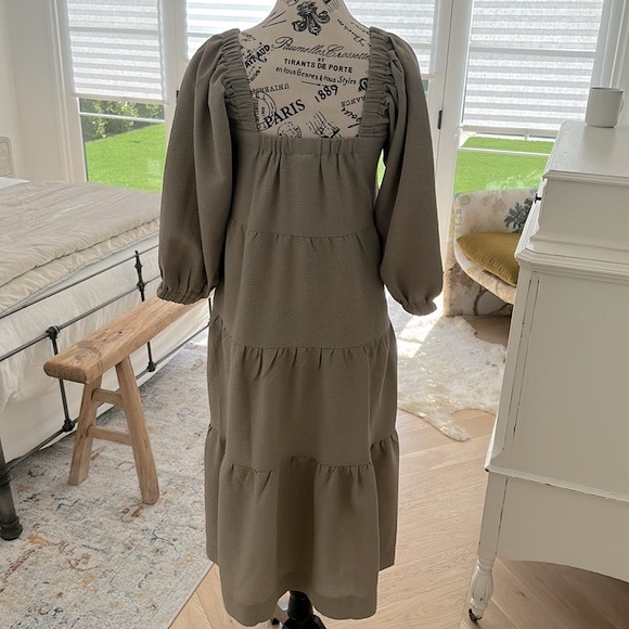 Grade and Gather Tiered Dress - Picture 2 of 6